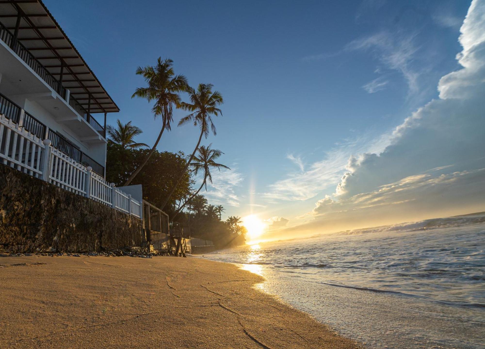 The Beach Talpe Unawatuna Exterior photo