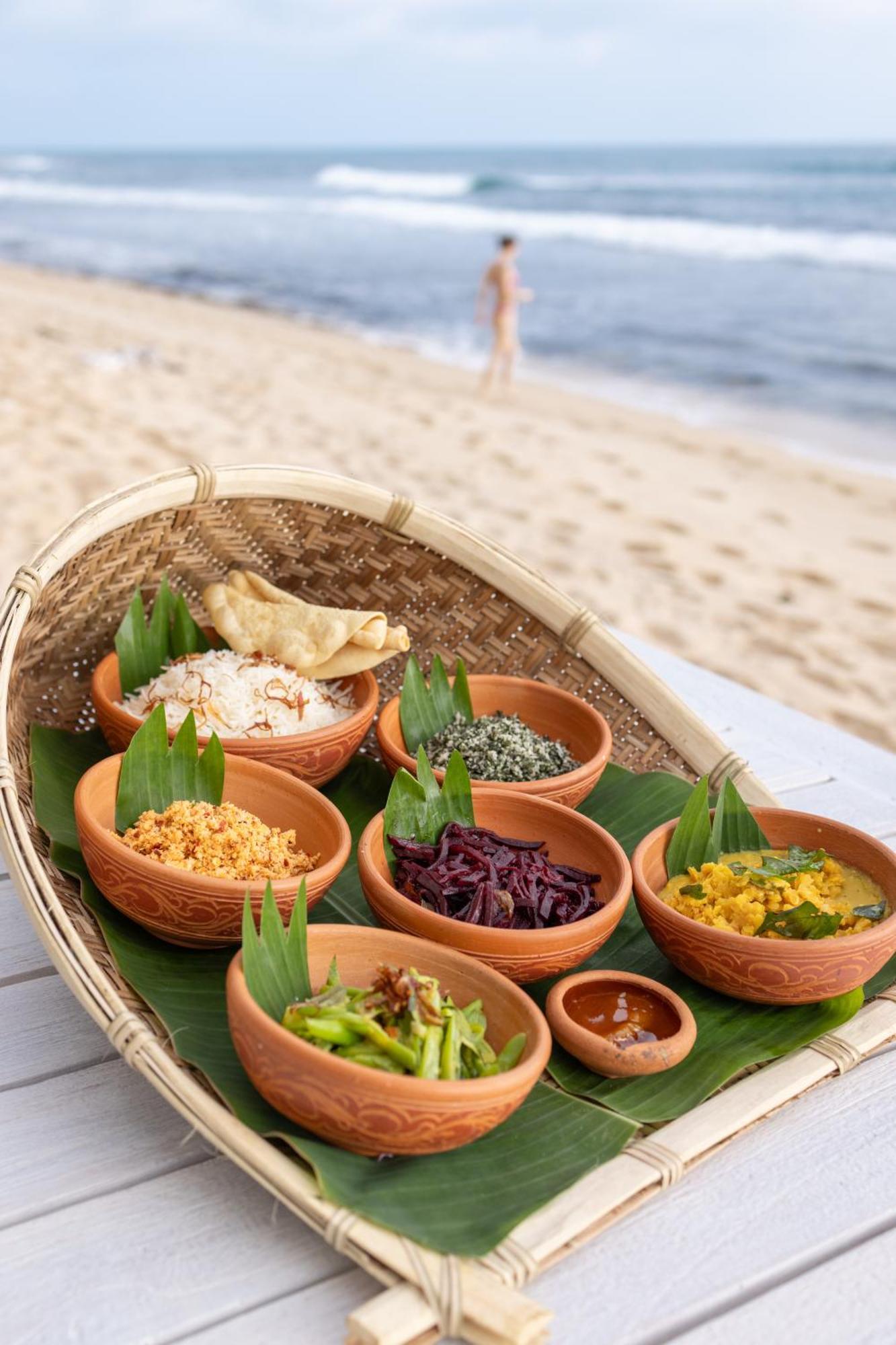 The Beach Talpe Hotel Unawatuna Exterior photo